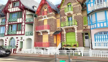 Esplanade de Mers-les-Bains - 80350 Mers-Les-Bains