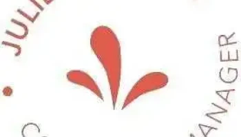 Julie Lojtek - Community Manager - France