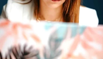 Mélanie Caubeyre | MellyWeb - France