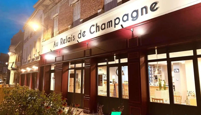 Au Relais de Champagne - Rue De La République