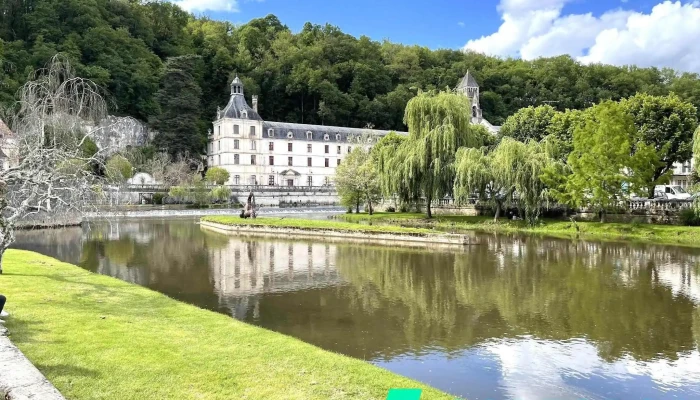 Bureau des visites de l'Office de Tourisme Périgord Dronne Belle - Grotte du Jugement Dernier, Clocher ... - 24310 Brantôme En Périgord