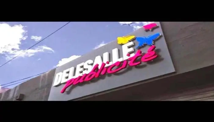 Delesalle Publicite Photos Du Proprietaire - Calais