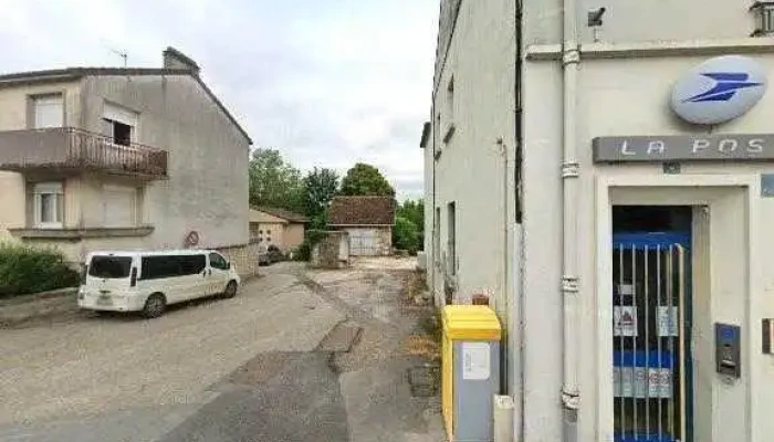 Depart De Randonnee Le Gres Qui Va Boire Tout - Fère-en-tardenois
