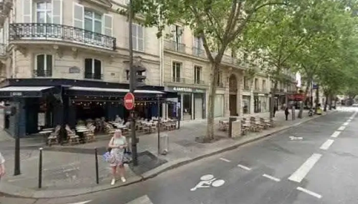 Hungry And Foolish -  Street View Et 360deg - Paris