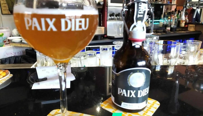 Le Paris Bar Pub Plats Et Boissons - Maubeuge