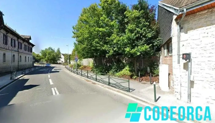 Point Virgule - 60200 Compiègne