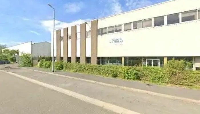 Signamedia -    Enseignes Lumineuses Plaques Afficheurs Et Porte Brochures Lille Tout - Seclin